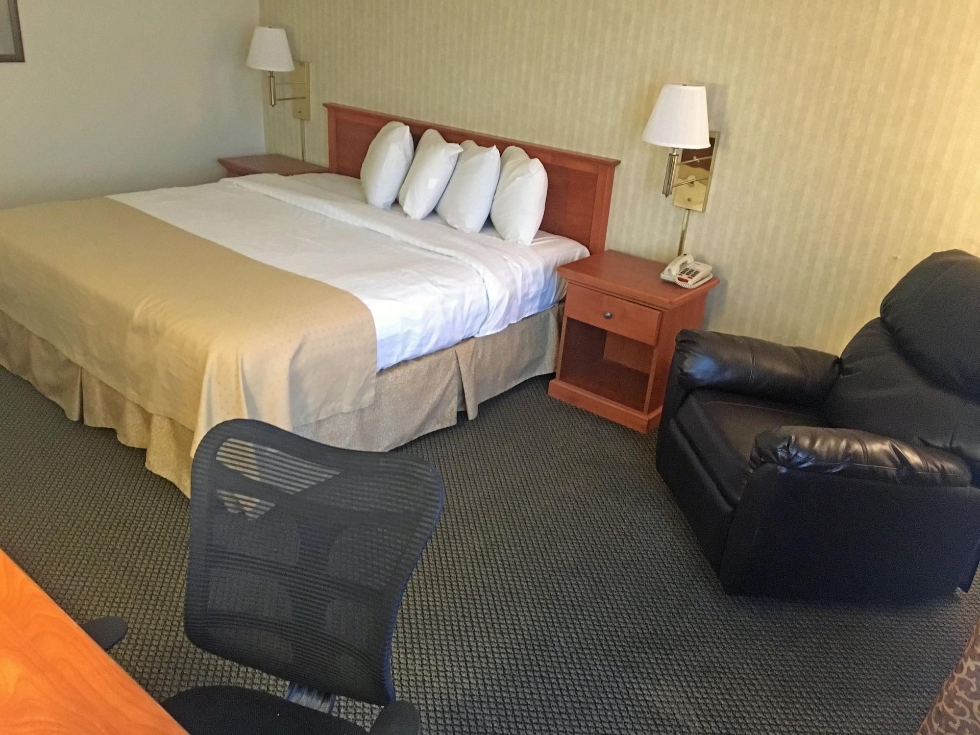 Fairbridge Extended Stay, A Kitchenette 2*
